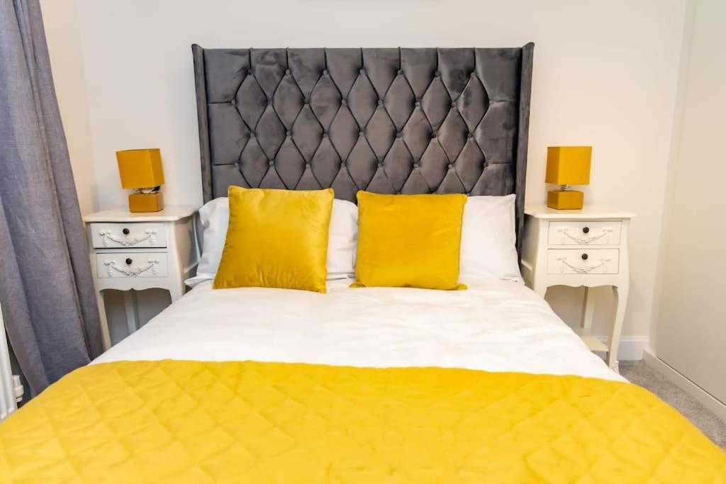 Cozy 3 Bed Sasha House In Beeston Nottingham Villa Exterior photo