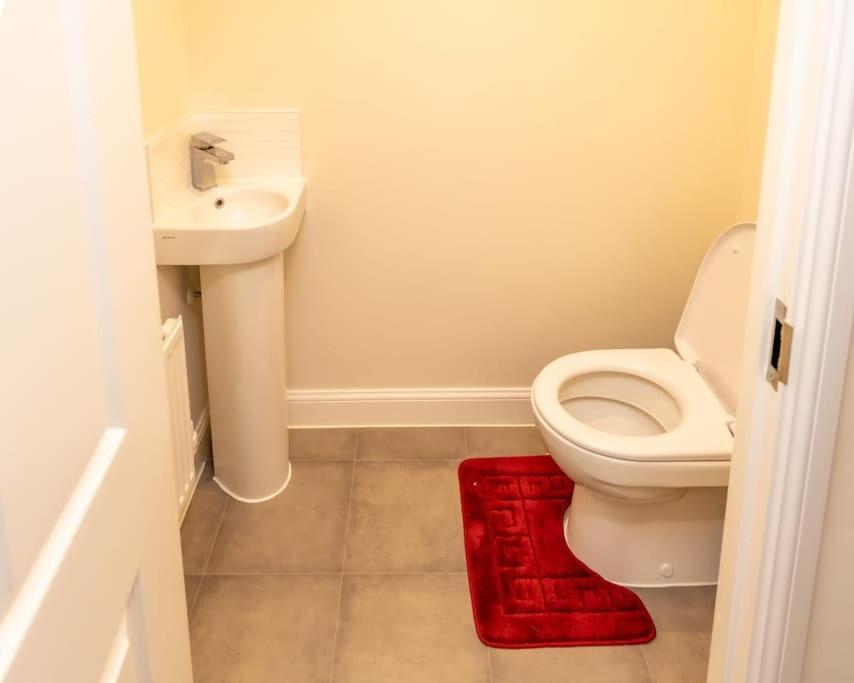 Cozy 3 Bed Sasha House In Beeston Nottingham Villa Exterior photo
